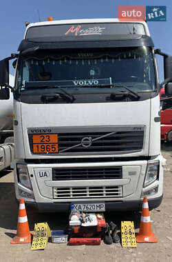 Тягач Volvo FH 13 2013 в Киеве