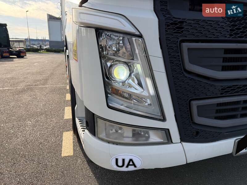 Тягач Volvo FH 13 2015 в Киеве фото 8 Тягач Volvo FH 13 2015 в Киеве