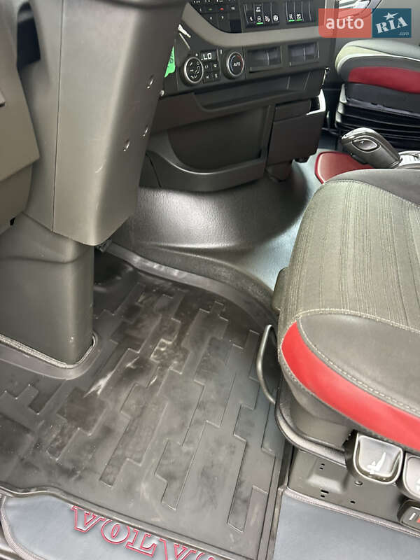 Тягач Volvo FH 13 2017 в Житомирі фото 56 Тягач Volvo FH 13 2017 в Житомирі