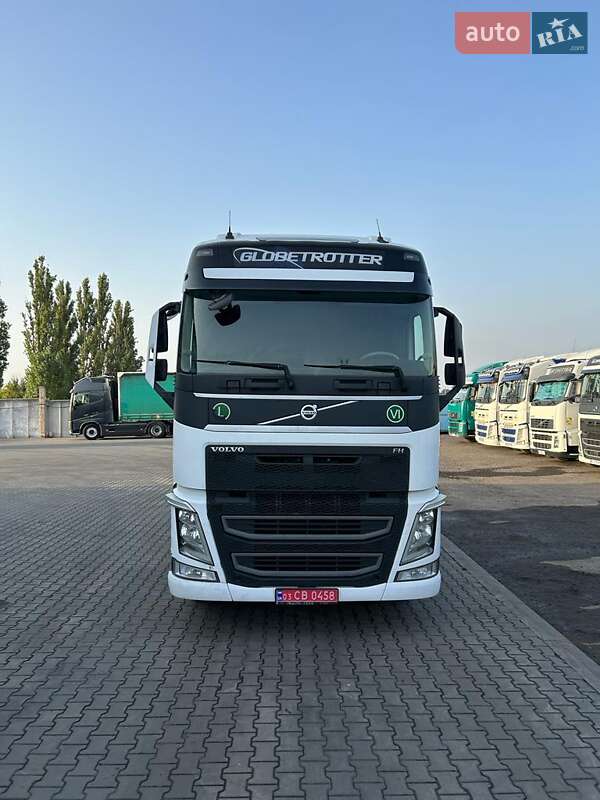 Тягач Volvo FH 13 2015 в Луцке фото 2 Тягач Volvo FH 13 2015 в Луцке