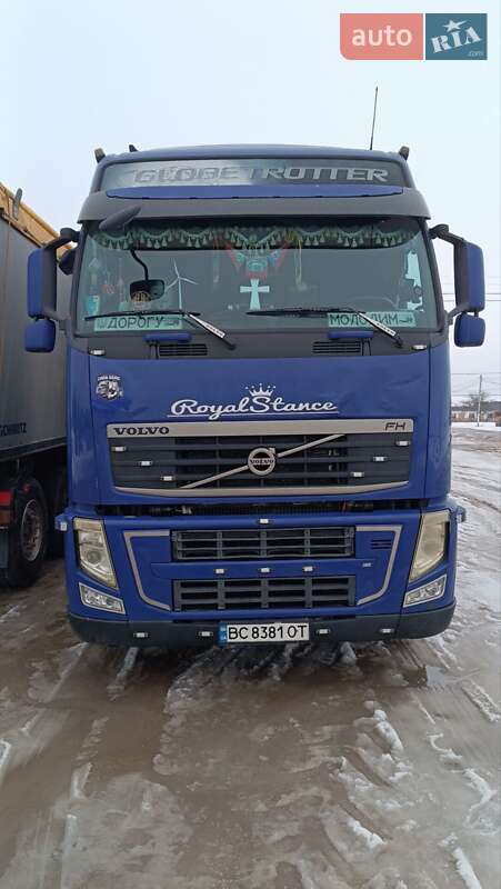 Зерновоз Volvo FH 13 2012 в Самборе