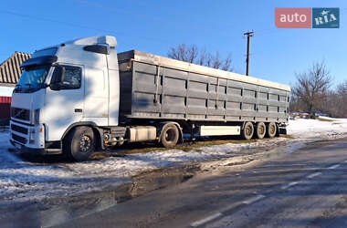 Зерновоз Volvo FH 13 2007 в Новоархангельську