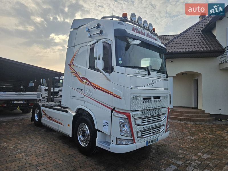Тягач Volvo FH 13 2015 в Луцке фото 8 Тягач Volvo FH 13 2015 в Луцке