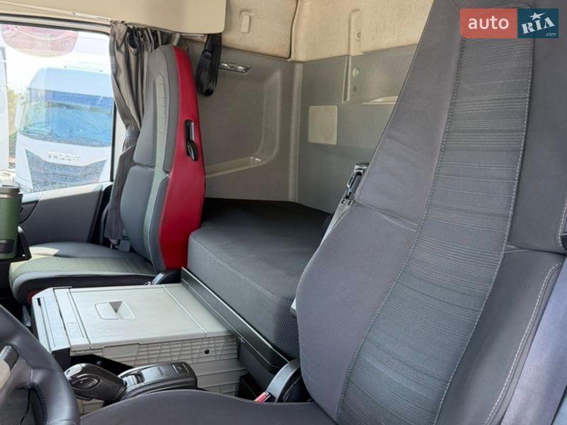 Тягач Volvo FH 13 2015 в Луцке фото 35 Тягач Volvo FH 13 2015 в Луцке