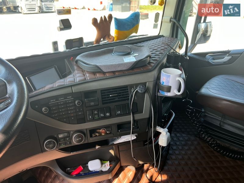 Тягач Volvo FH 13 2015 в Іршаві