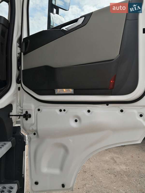 Тягач Volvo FH 16 2016 в Каменском фото 14 Тягач Volvo FH 16 2016 в Каменском