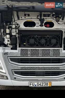 Тентованый Volvo FH 16 2015 в 