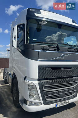 Тягач Volvo FH 16 2015 в 
