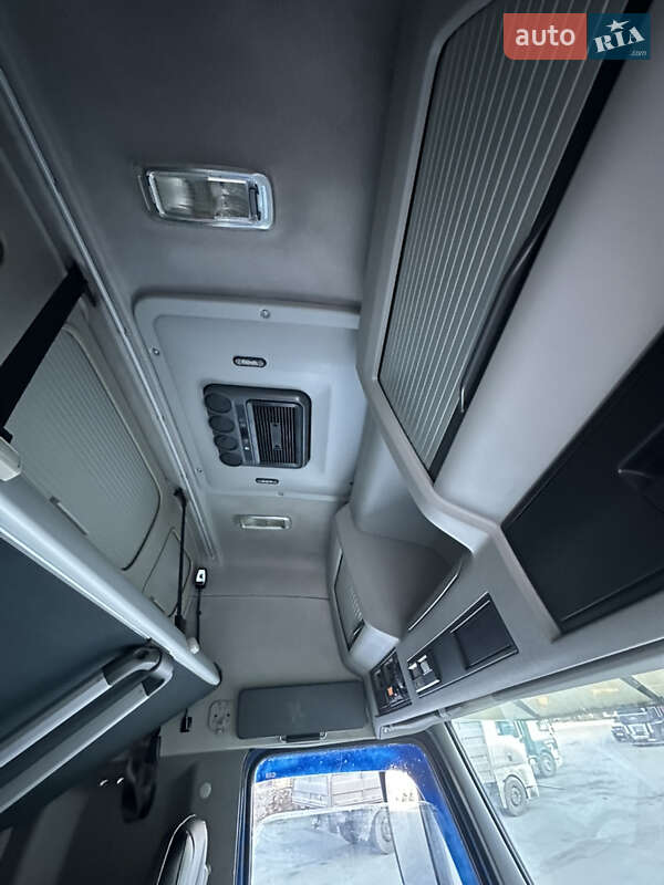 Для перевезення тварин Volvo FH 16 2011 в Первомайську