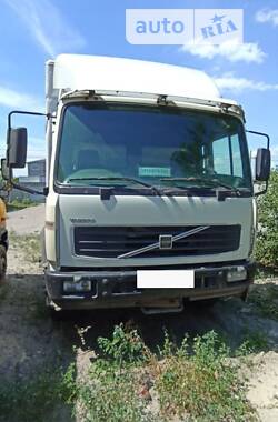 Грузовой фургон Volvo FL 6 2005 в Кременчуге