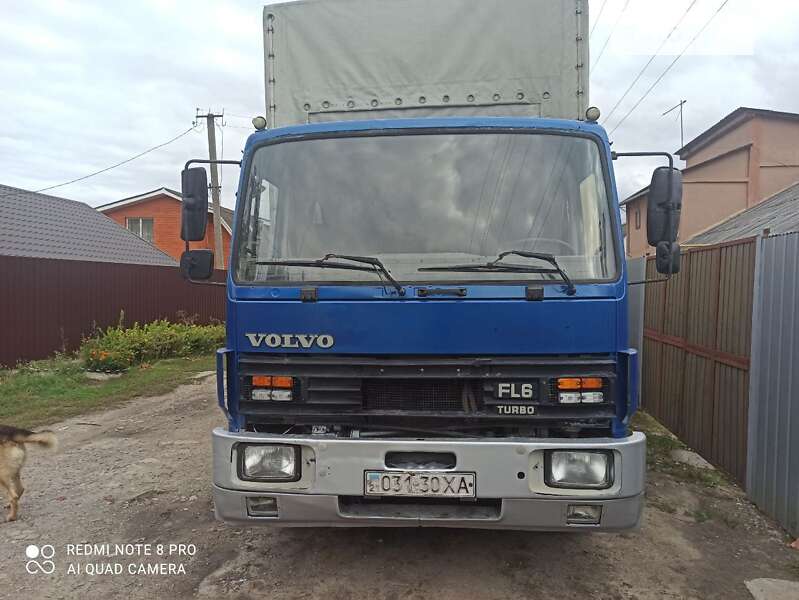 Грузовой фургон Volvo FL 6 1988 в Березане