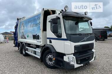 Сміттєвоз Volvo FL 6 2014 в Рівному