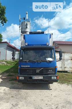 Рефрижератор Volvo FL 6 2000 в Рівному