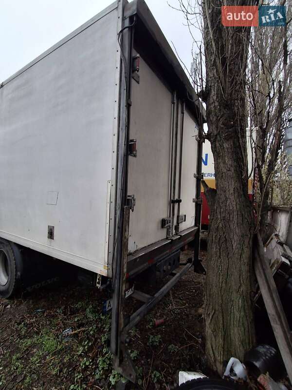 Рефрижератор Volvo FL 6 2004 в Киеве