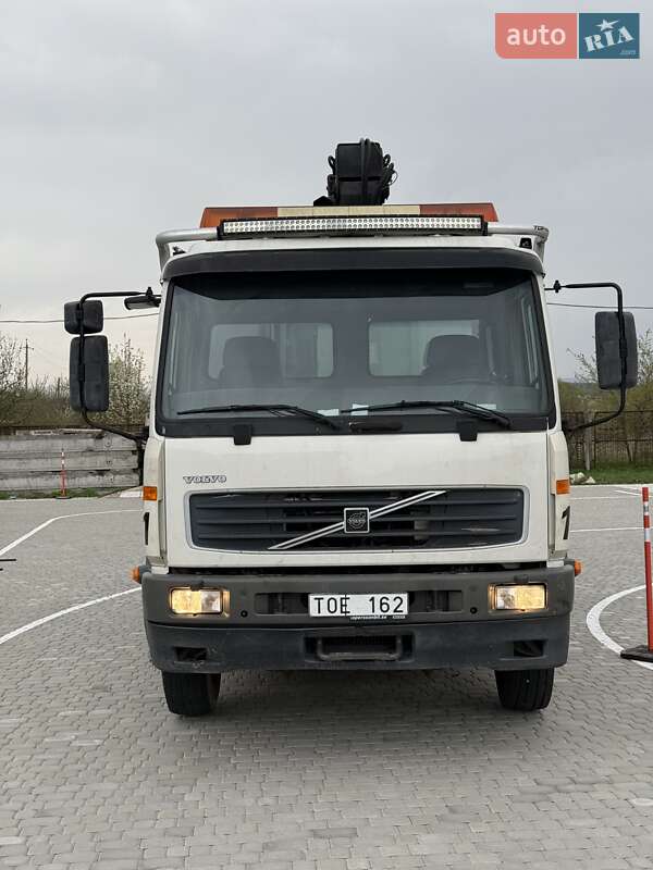 Кран-манипулятор Volvo FL 6 2002 в Ивано-Франковске