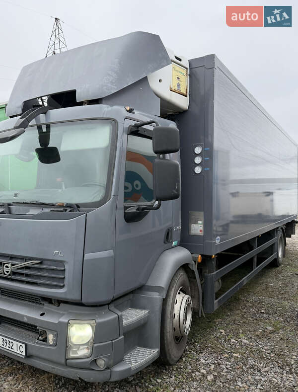 Рефрижератор Volvo FL 7 2010 в Виннице