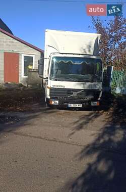 Грузовой фургон Volvo FLC 1998 в Березане