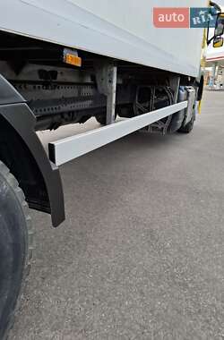 Грузовой фургон Volvo FM 11 2015 в 