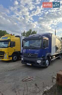 Грузовой фургон Volvo FM 11 2015 в 