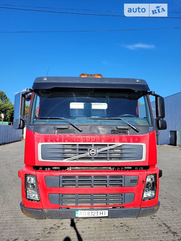 Самоскид Volvo FM 12 2008 в Мукачевому