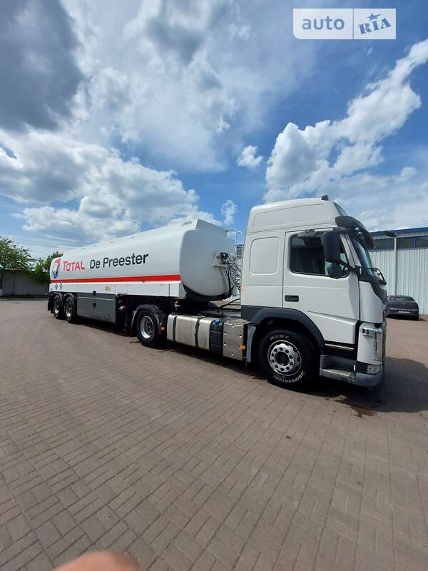 Бензовоз Volvo FM 12 2013 в Киеве