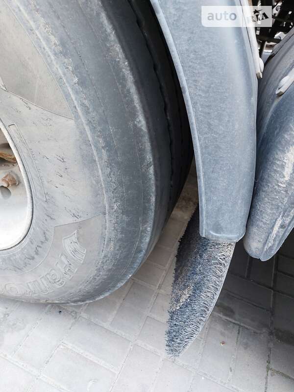 Бензовоз Volvo FM 12 2013 в Киеве