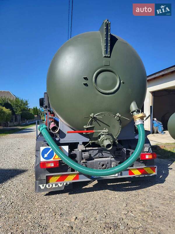 Машина ассенизатор (вакуумная) Volvo FM 12 2012 в Ивано-Франковске