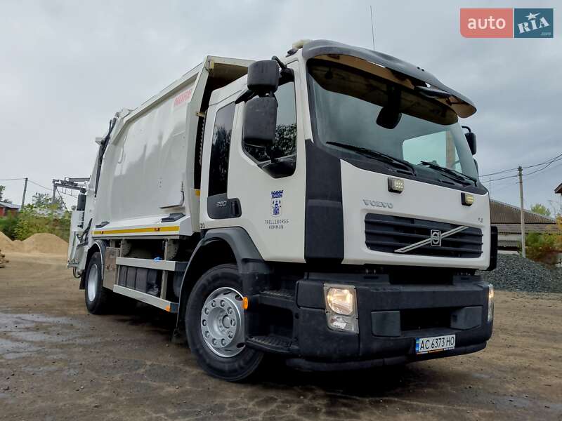 Мусоровоз Volvo FM 12 2010 в Луцке