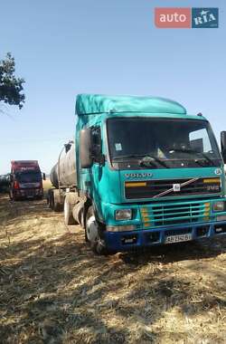 Тягач Volvo FM 12 2002 в 