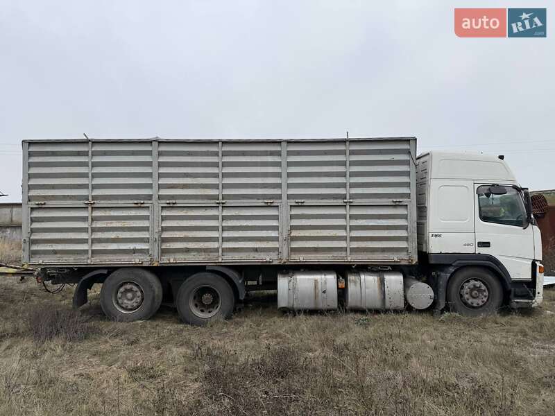 Зерновоз Volvo FM 12 2005 в Днепре