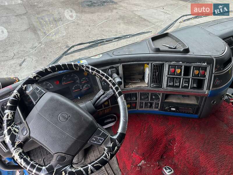 Зерновоз Volvo FM 12 2004 в Днепре фото 11 Зерновоз Volvo FM 12 2004 в Днепре