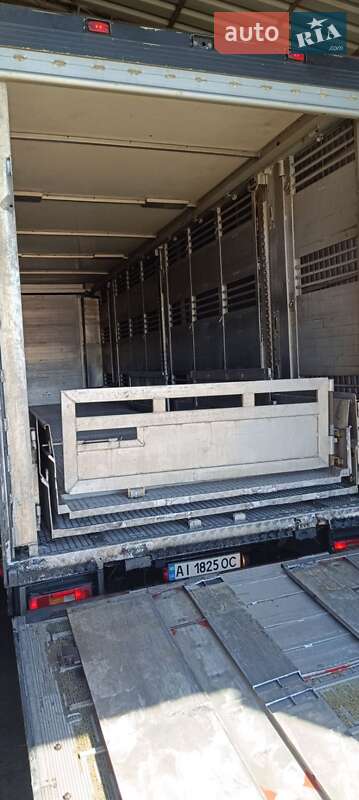 Для перевезення тварин Volvo FM 12 2006 в Білій Церкві