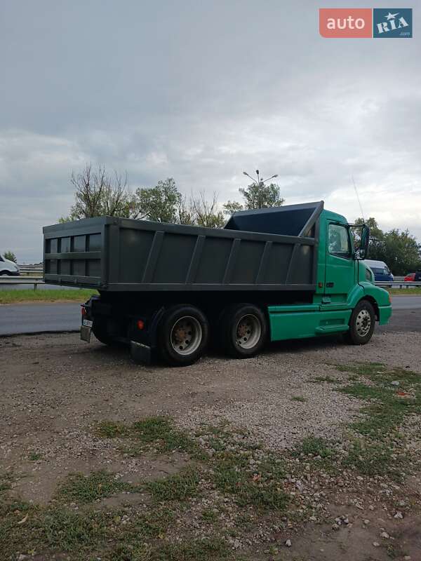 Самосвал Volvo FM 12 2001 в Днепре фото 2 Самосвал Volvo FM 12 2001 в Днепре