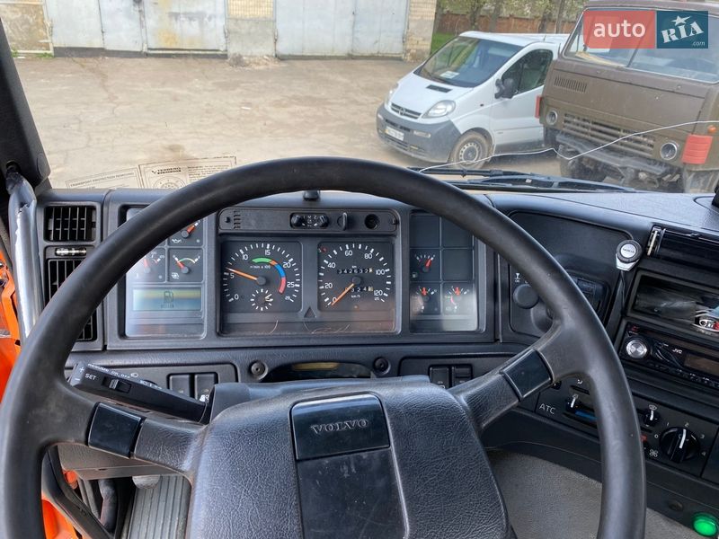 Кран-манипулятор Volvo FM 12 2001 в Виннице