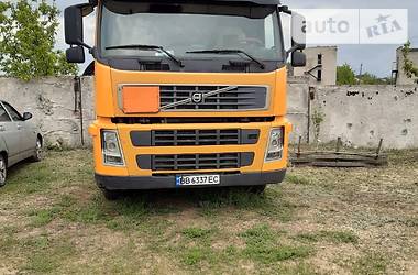 Тягач Volvo FM 9 2005 в Лисичанске