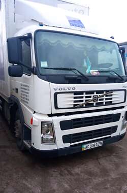 Вантажний фургон Volvo FM 9 2003 в Львові