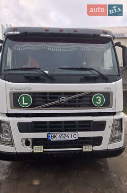 Самоскид Volvo FM 9 2006 в Рівному