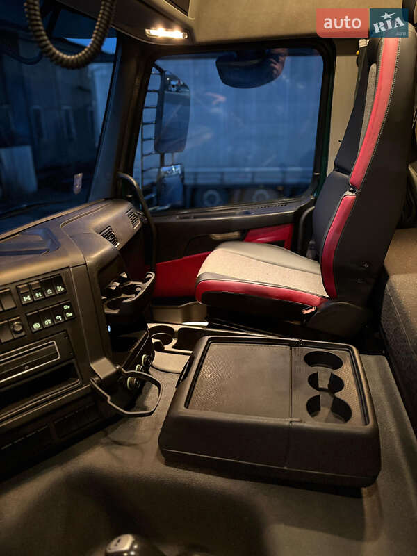 Тягач Volvo FMX 13 2017 в Хусті