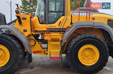 Фронтальный погрузчик Volvo L 120F 2020 в 