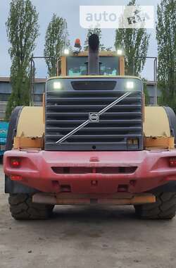 Фронтальный погрузчик Volvo L 180 2007 в Киеве