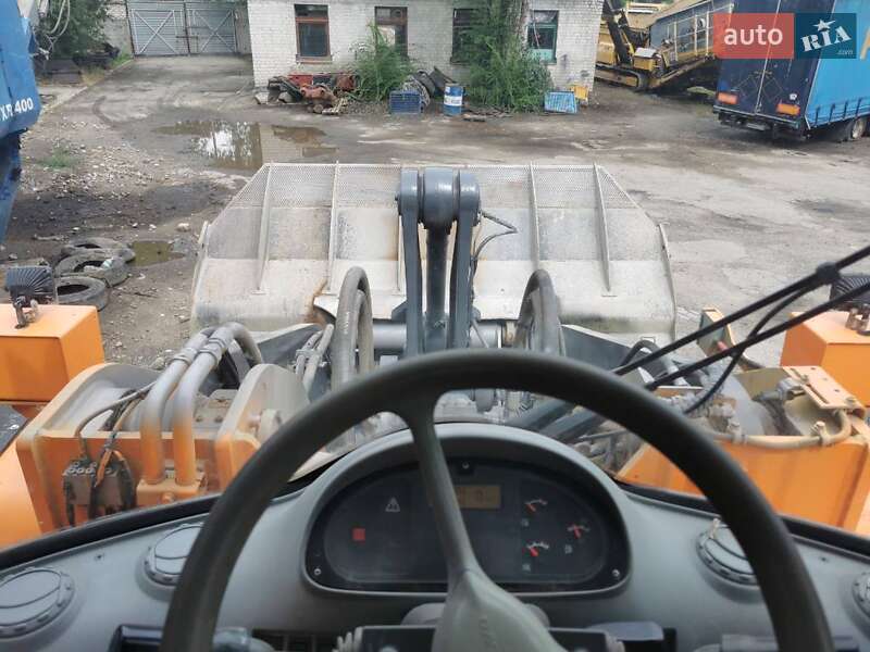 Фронтальный погрузчик Volvo L 180 2008 в Киеве