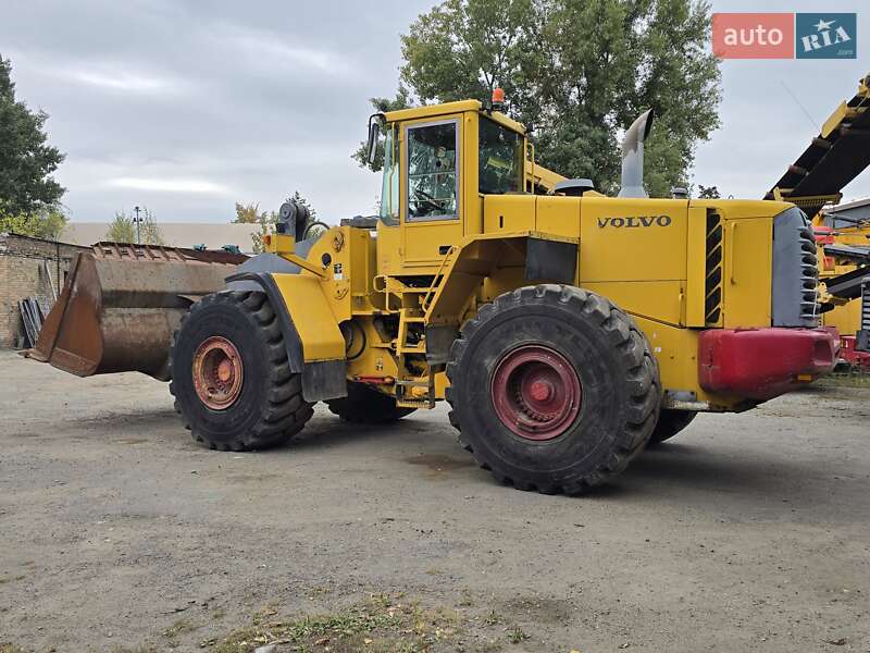Фронтальный погрузчик Volvo L 220E 2005 в Киеве фото 6 Фронтальный погрузчик Volvo L 220E 2005 в Киеве