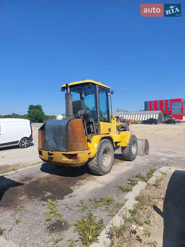 Фронтальный погрузчик Volvo L 35D 1999 в Львове