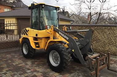 Фронтальный погрузчик Volvo L 70 2001 в 