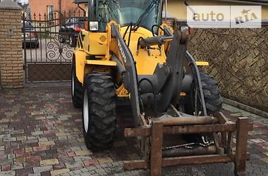 Фронтальный погрузчик Volvo L 70 2001 в 