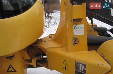 Фронтальный погрузчик Volvo L30B 2002 в 