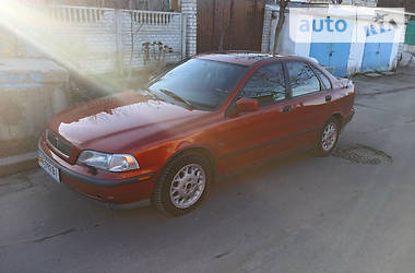 Седан Volvo S40 1998 в Днепре