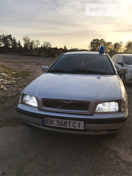 Седан Volvo S40 1998 в Виноградові фото Седан Volvo S40 1998 в Виноградові