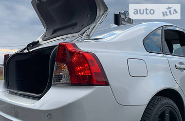 Седан Volvo S40 2009 в 