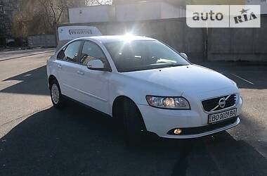 Седан Volvo S40 2010 в 
